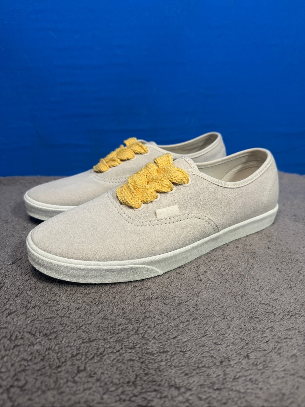Vans authentic
Brand new